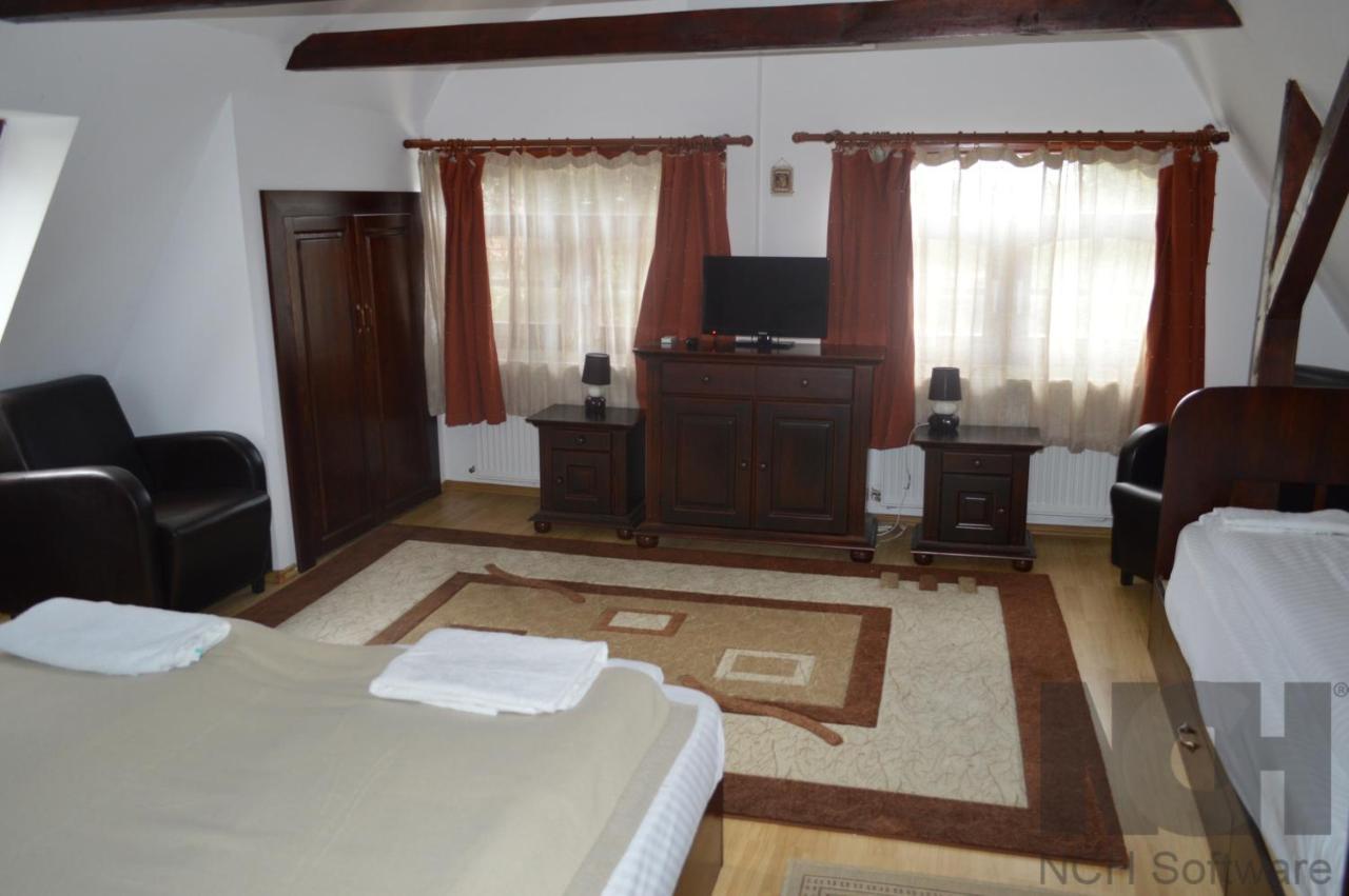 La Mos Pavel Otel Noslac Dış mekan fotoğraf