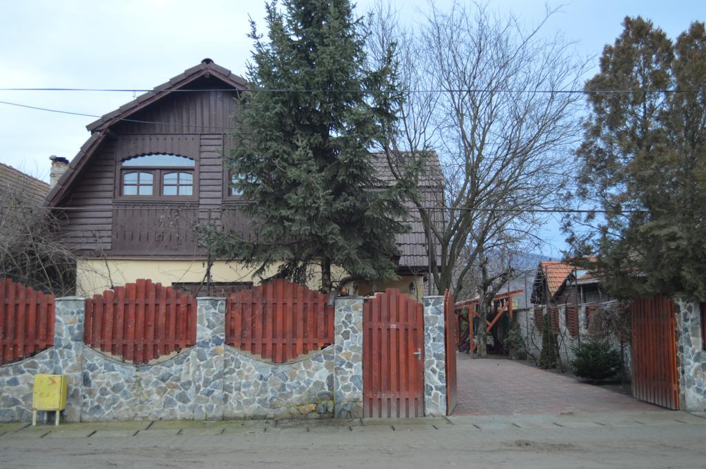 La Mos Pavel Otel Noslac Dış mekan fotoğraf